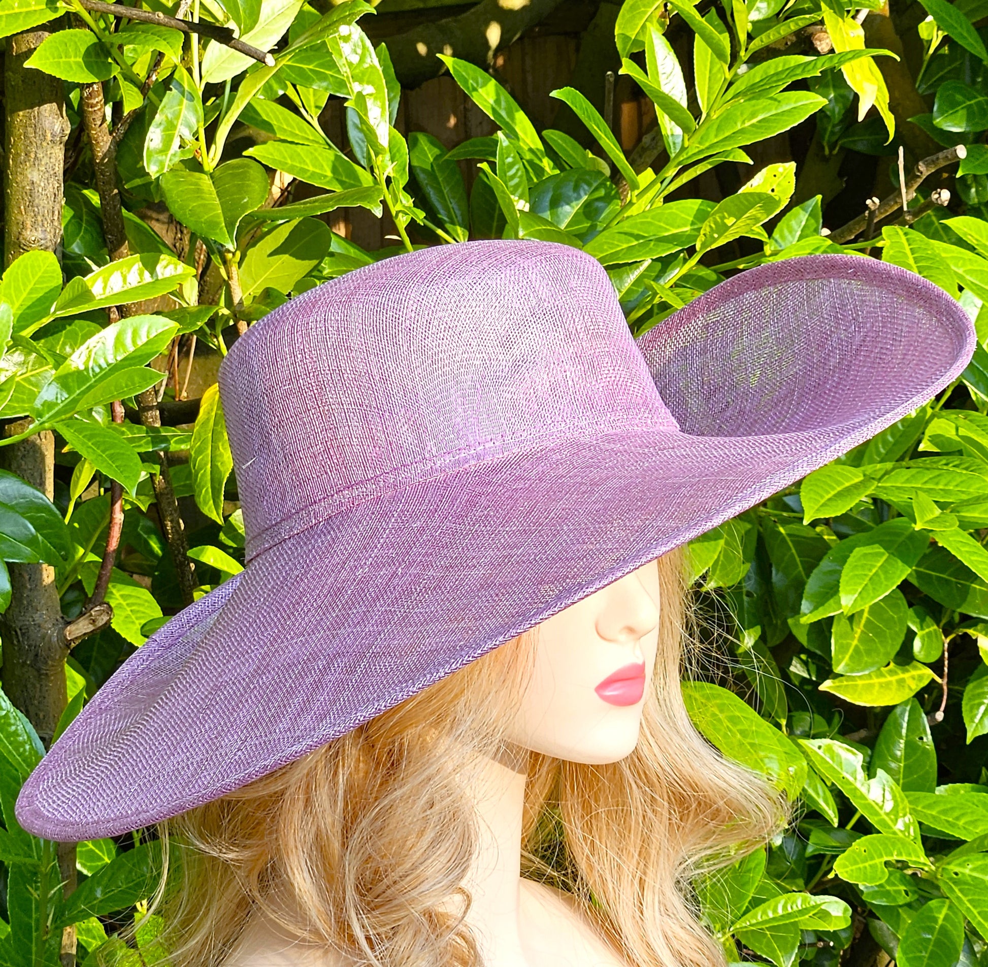 racing hat pink